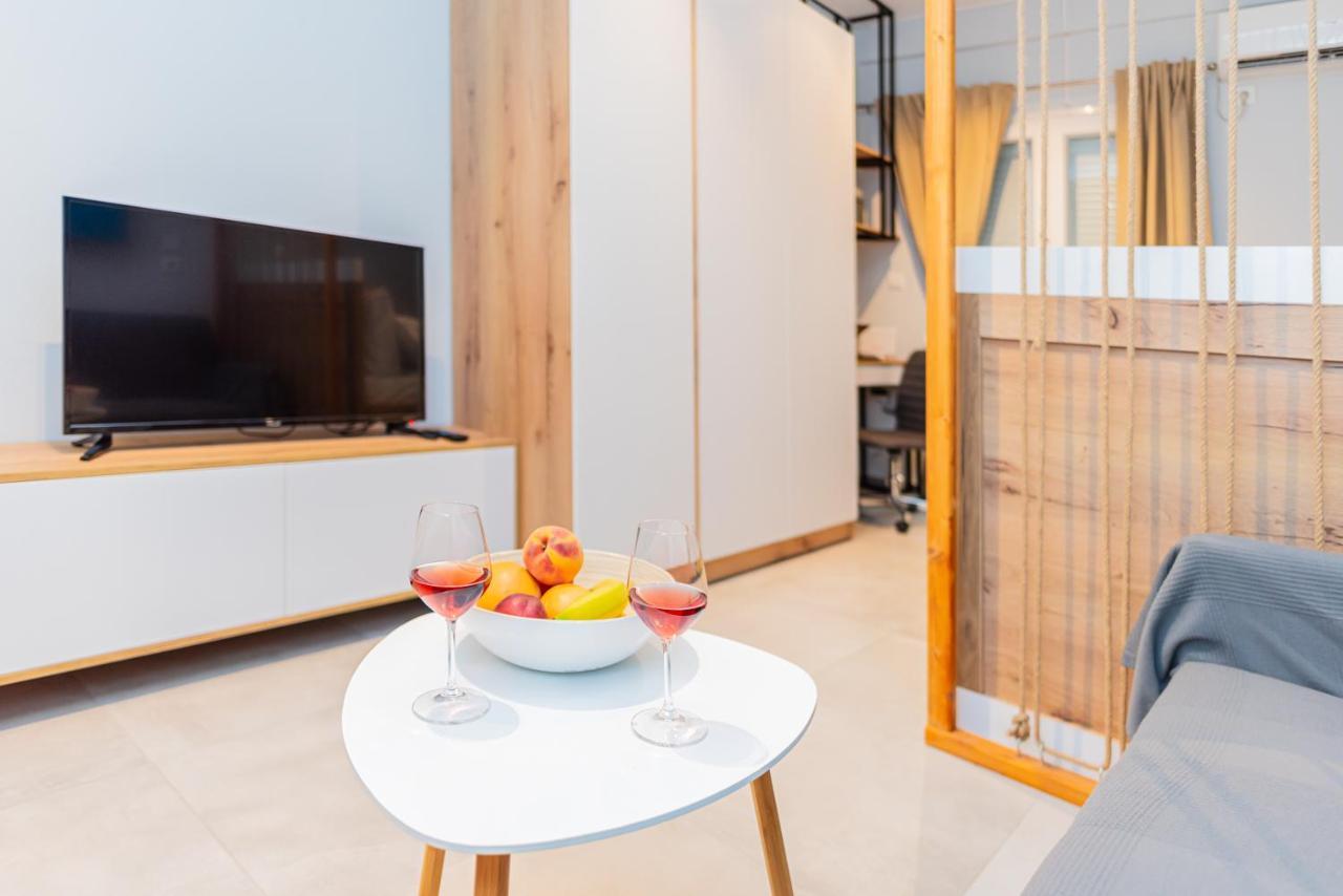 Welcome Home 365 Studio Apartment Nº1 Thessaloniki City Centre ภายนอก รูปภาพ
